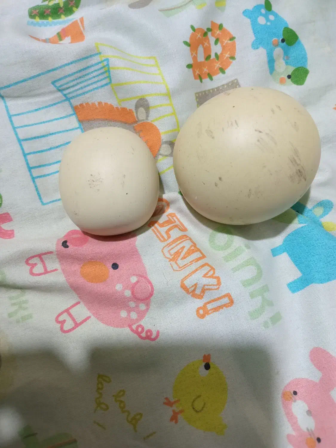 سنگ آسیاب وسنگ یشم زیبا قیمتی|کلکسیون اشیاء عتیقه|تویسرکان, |دیوار