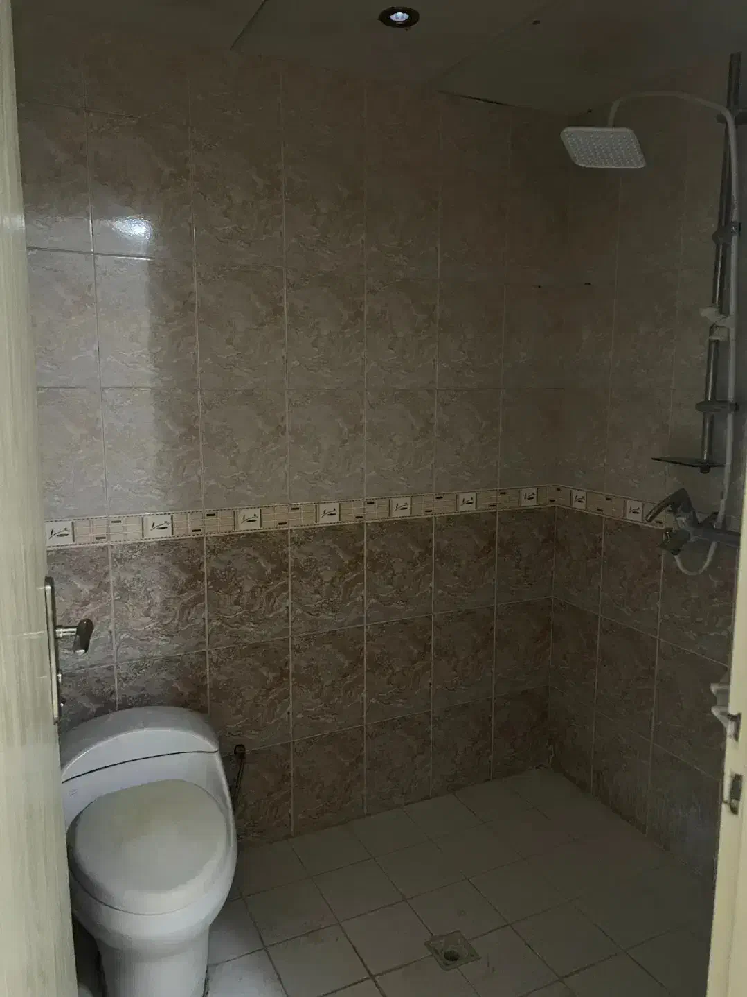 ۱۲۰ مترآپارتمان تکواحدی شهرک راه آهن اقاقیا تخلیه