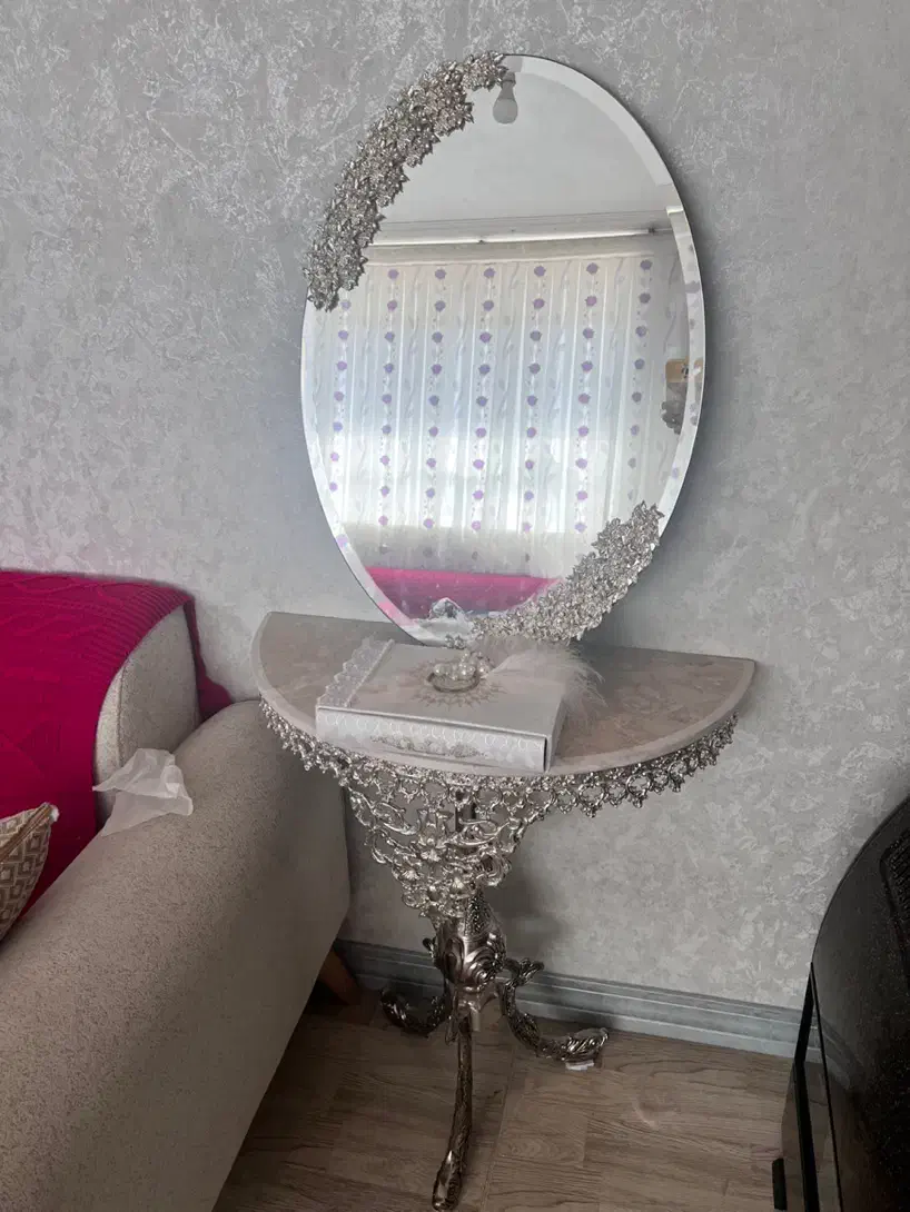 آینه وشمعدان همراه باکنسولش|مبلمان خانگی و میز عسلی|فسا, |دیوار