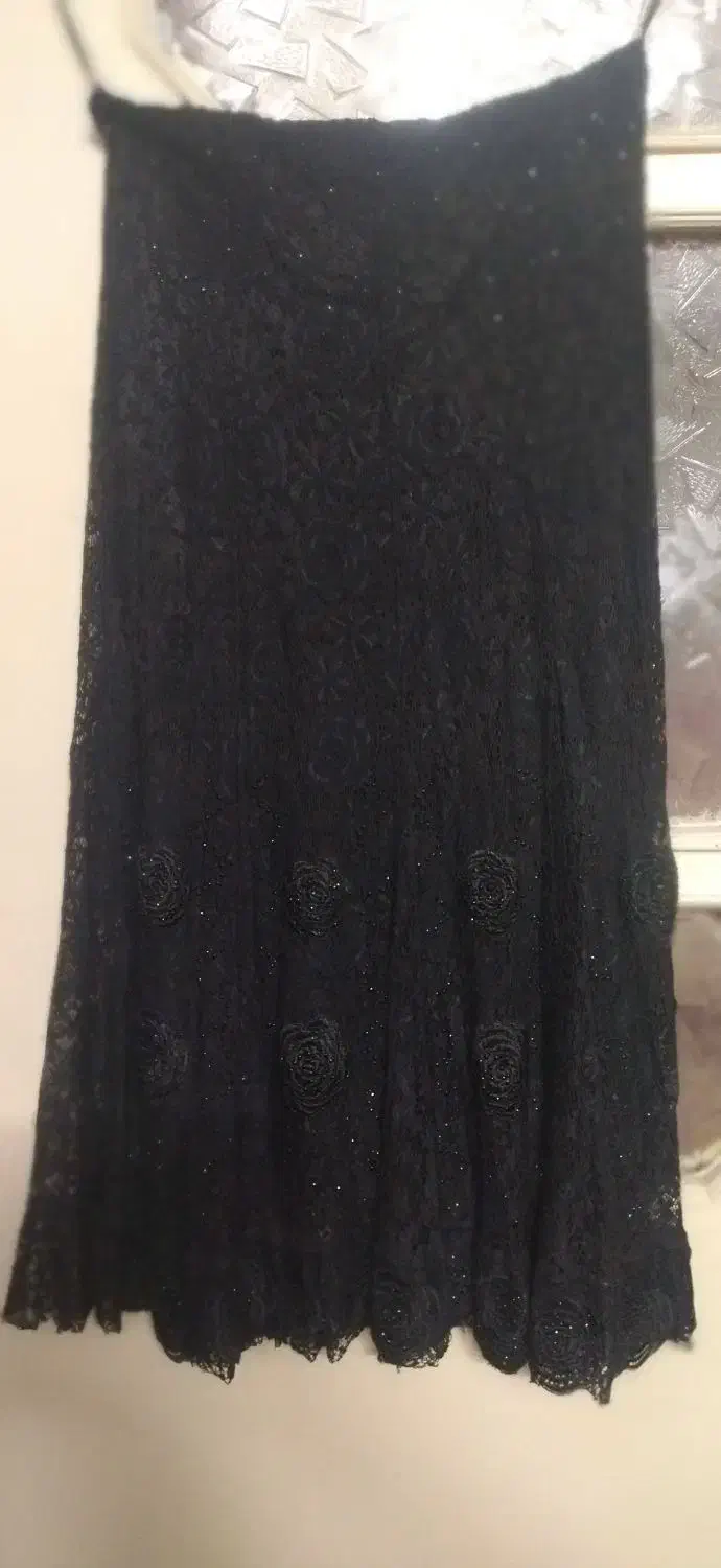 کت و دامن مجلسی|لباس|قرچک, پارک جنگلی|دیوار