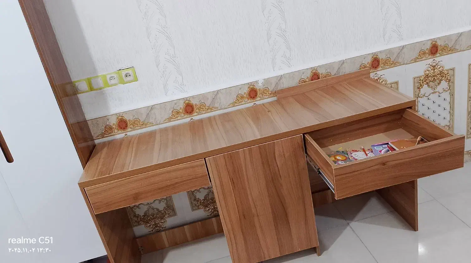 میز تحریر بزرگ وجادار|میز تحریر و کامپیوتر|شوشتر, |دیوار