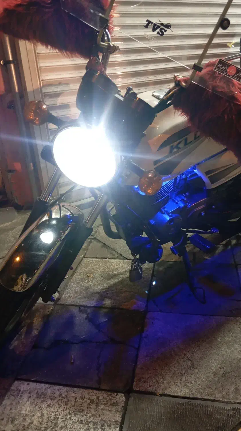 کی ال دی 402 تمیز و کم کار|موتورسیکلت|تهران, نازیآباد|دیوار