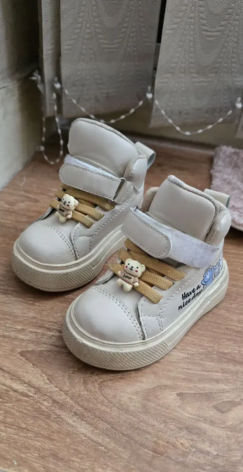 پوتین و نیم بوت  بچگانه سایز ۲۲|کیف، کفش، کمربند|تبریز, |دیوار