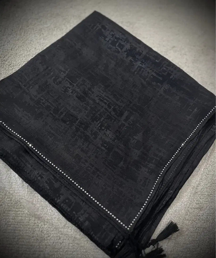 انواع روسری های ترند و جذاب با قیمت مناسب|لباس|قم, باجک یک|دیوار