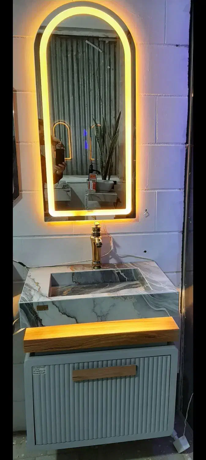 روشویی سرامیکی وآینه هوشمند|لوازم سرویس بهداشتی|قزوین, |دیوار