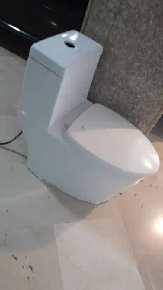 توالت فرنگی لیرا|لوازم سرویس بهداشتی|تهران, منیریه|دیوار