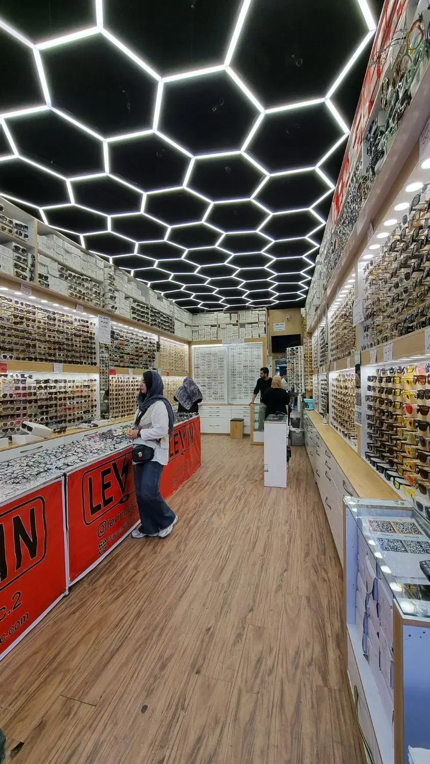 فروشندگی عینک|استخدام بازاریابی و فروش|تهران, بازار|دیوار