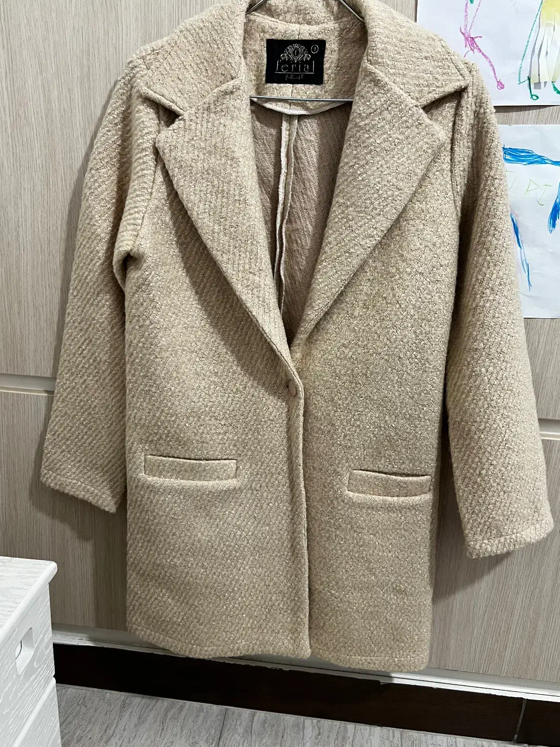 پالتو طرح شنل|لباس|بابل, |دیوار