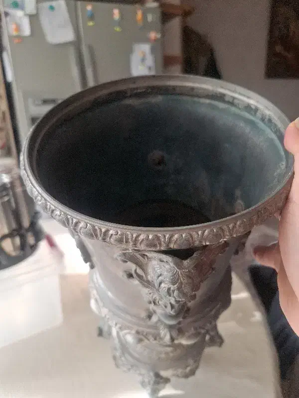 عتیقه پیسوز داخل کلیسا|کلکسیون اشیاء عتیقه|تهران, زرکش|دیوار