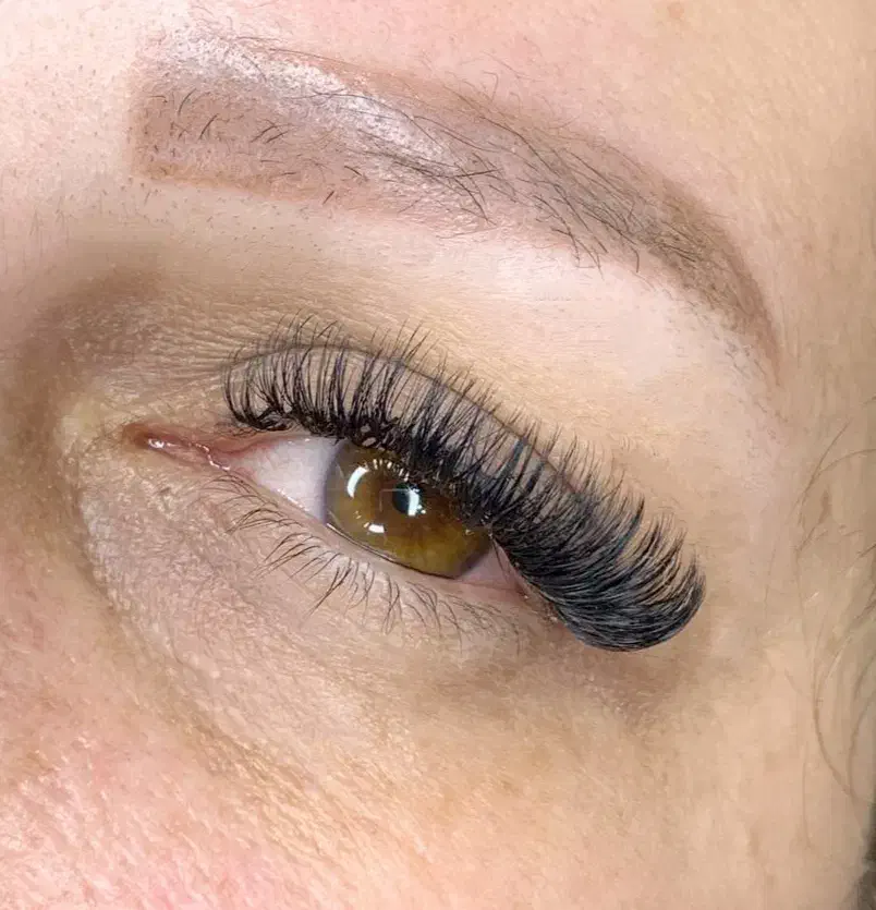 اکستنشن مژه و لیفت و لمینت مژه و ابرو|خدمات آرایشگری و زیبایی|بندر انزلی, جهانگانی|دیوار