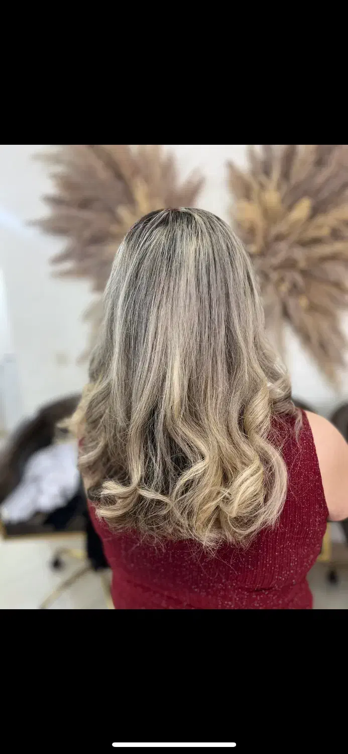 تخفیف ویژه رنگ مو در سالن زیبایی عروس|خدمات آرایشگری و زیبایی|پرند, فاز ۲|دیوار