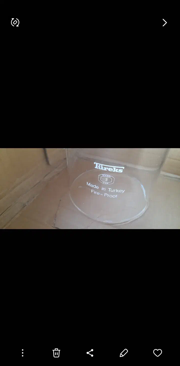 شیشه چراغ زنبوری|کلکسیون اشیاء عتیقه|رشت, کوی فرهنگیان|دیوار