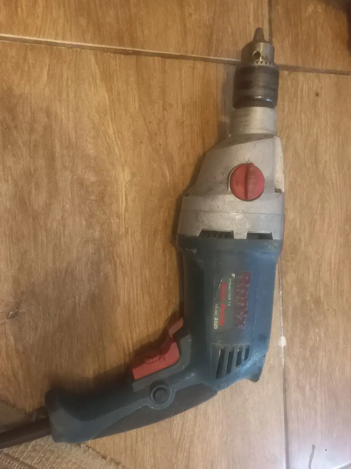 پیچ|کلکسیون اشیاء عتیقه|تربت جام, مطهری|دیوار