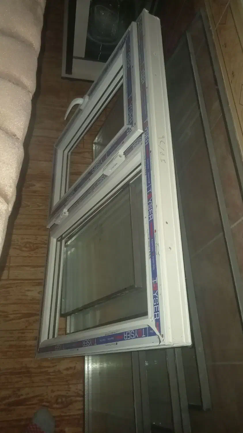 درب و پنجره پی وی سی|مصالح و تجهیزات ساختمان|عطاملک, |دیوار