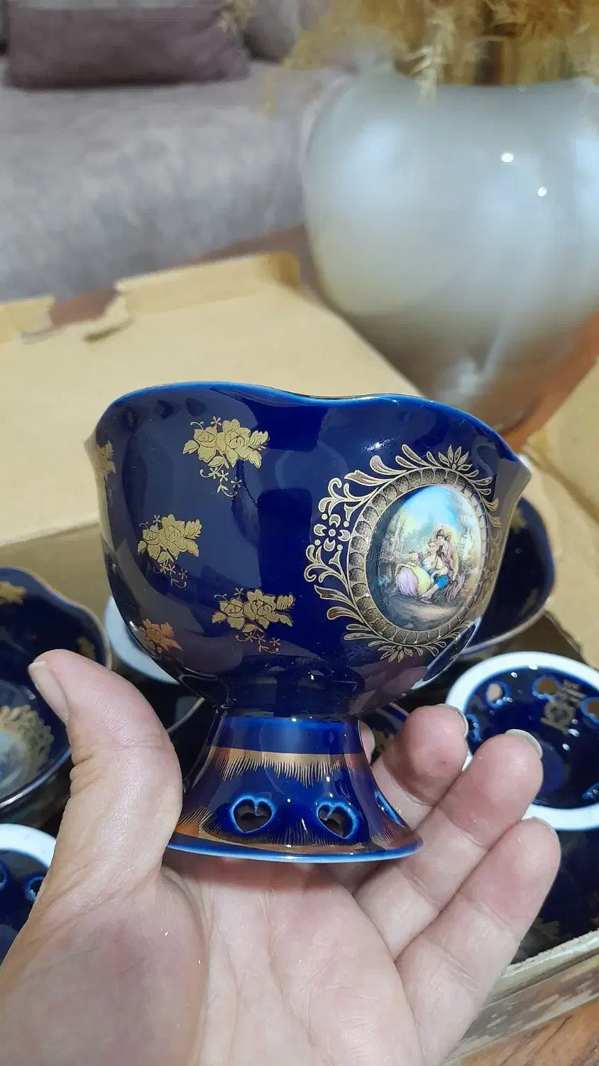 بستنی خوری لیلی ومجنون|کلکسیون اشیاء عتیقه|سنندج, |دیوار