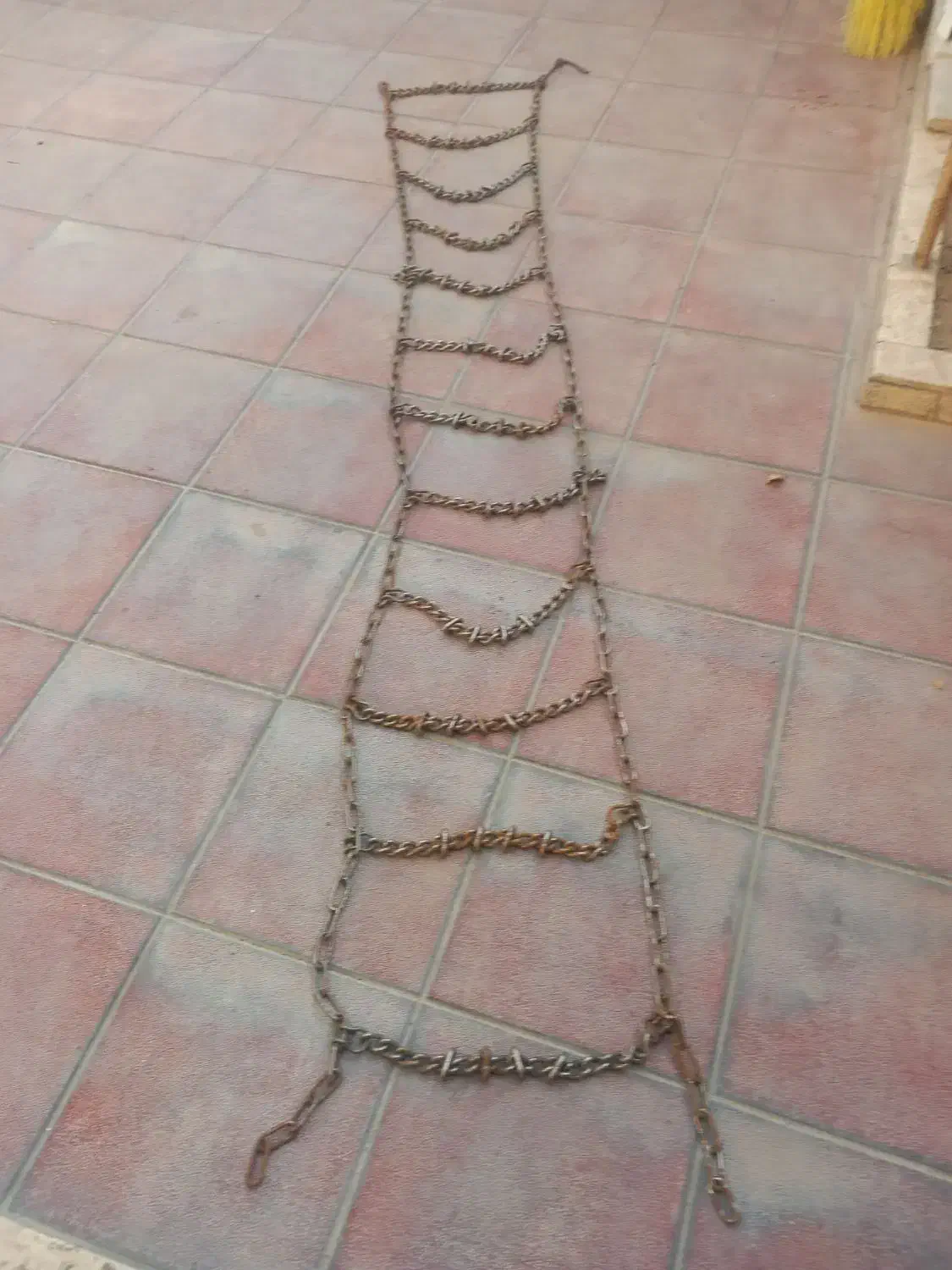 زنجیرچرخ یک جفت|قطعات یدکی و لوازم جانبی|پاکدشت, پاکدشت (مامازند)|دیوار