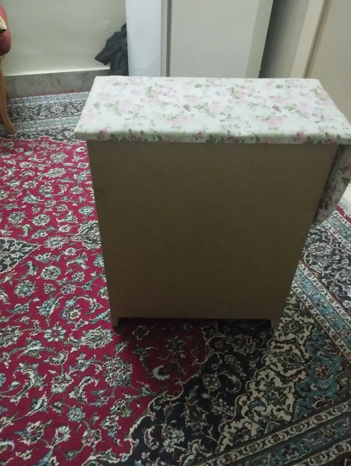 میز چرخ خیاطی|لوازم خیاطی و بافتنی|مشهد, کارمندان دوم|دیوار