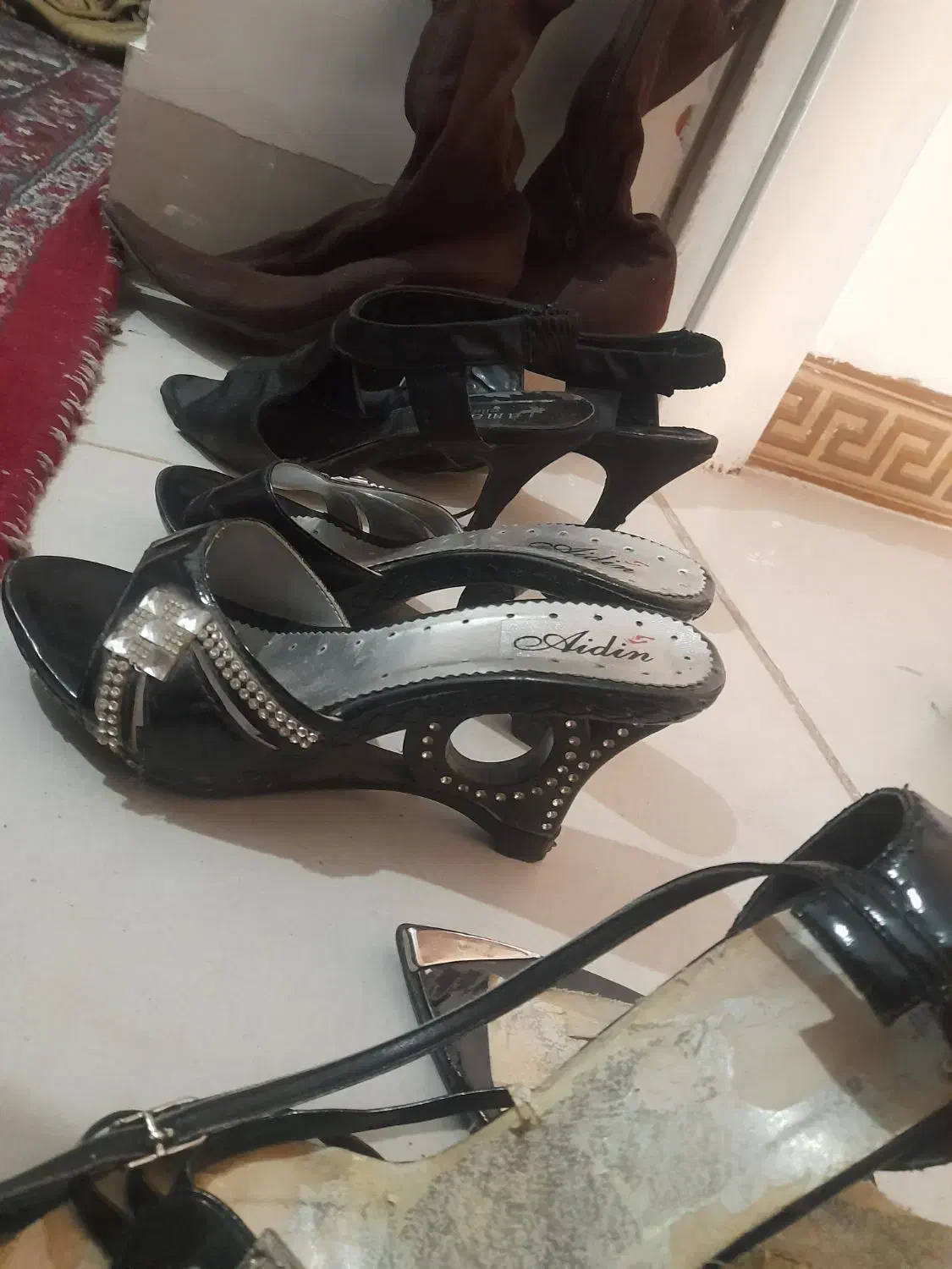 همه کفشا و چکمه سالم وتمیز ۵۰۰|کیف، کفش، کمربند|سبزوار, پاسداران|دیوار