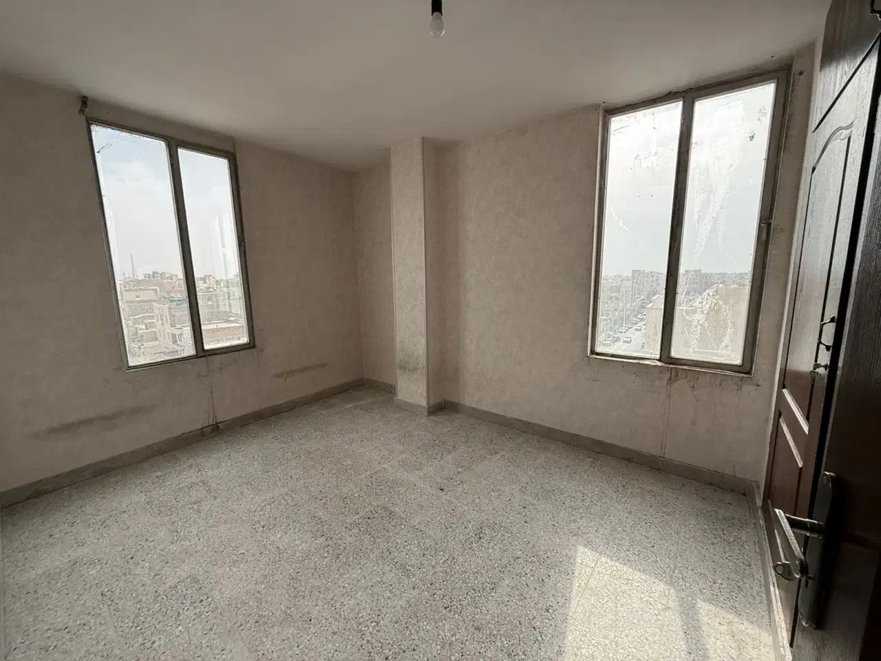 ۹۵ متر ۲ خواب سیادت|فروش آپارتمان|گرمسار, |دیوار