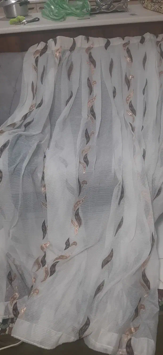 پرده در حد نو ب اندازه ۱ و نیم در دو متر|پرده، رانر، رومیزی|تهران, کیانشهر|دیوار