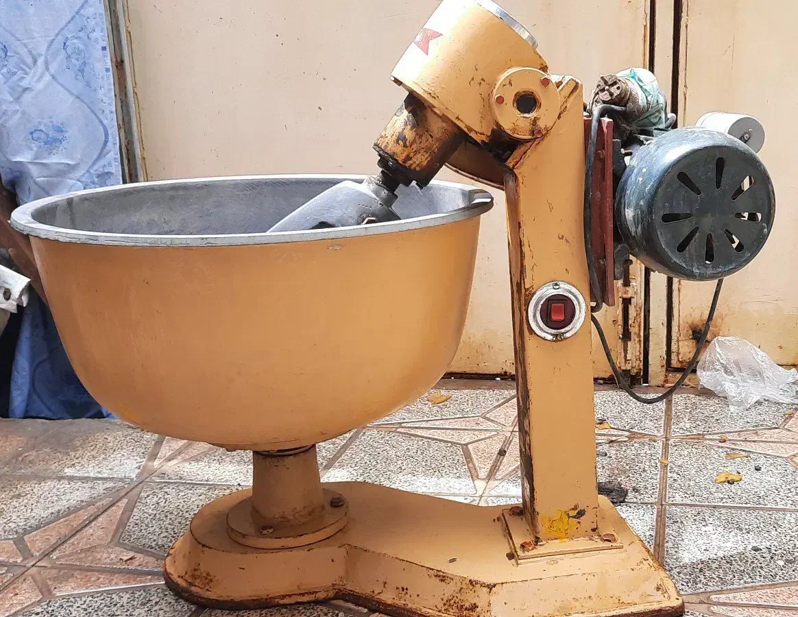 خمیر گیر موتور قدیمی در حد نو|سایر لوازم برقی|کرمان, |دیوار