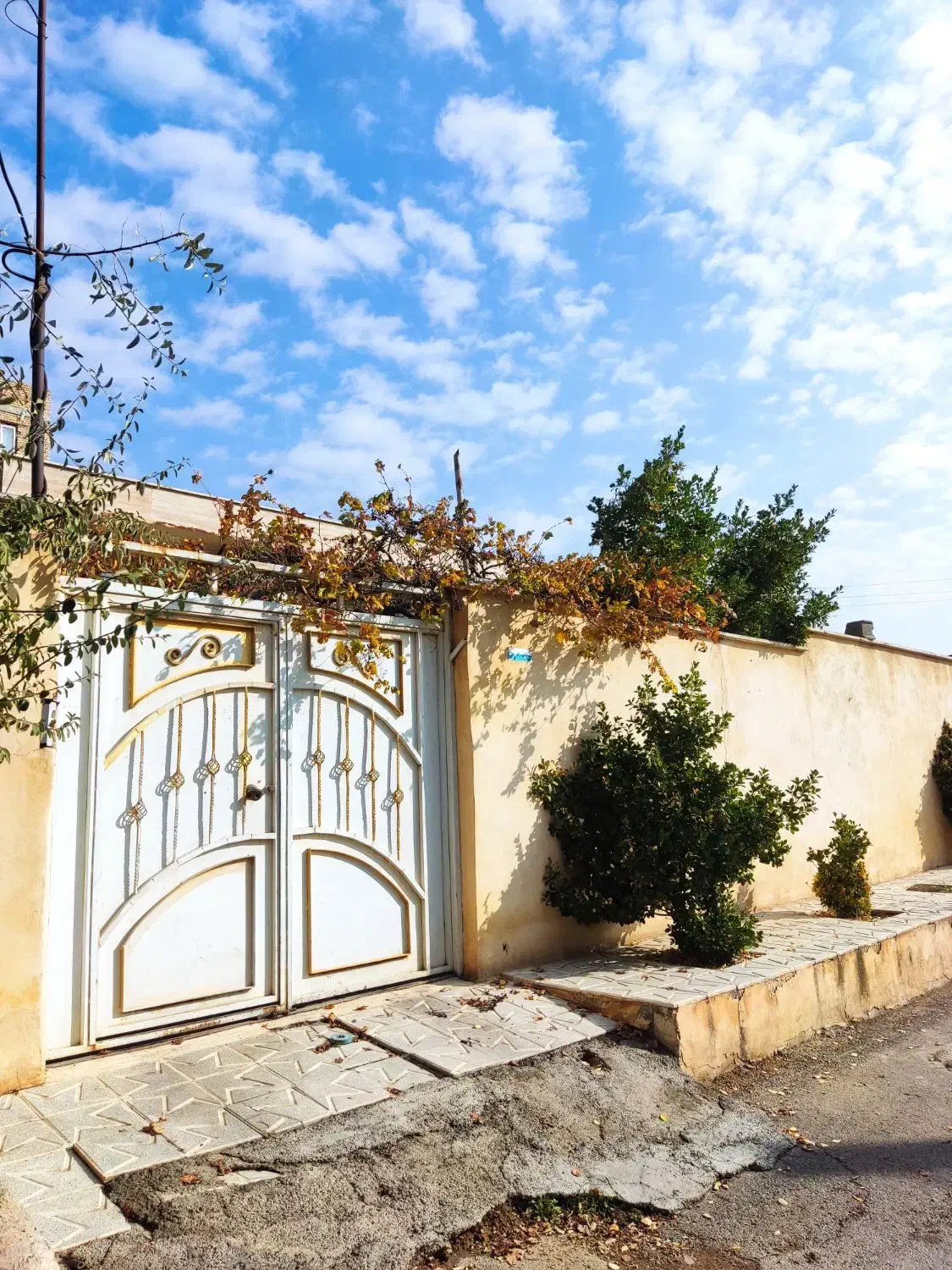 ویلایی هیو،نصف تهاتر نصف نقد|فروش خانه و ویلا|هشتگرد, هشتگرد قدیم|دیوار