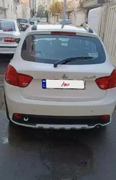 کوییک ۱۴۰۲ R سفید مشکی|خودرو سواری و وانت|نجف‌آباد, شهدای غربی|دیوار