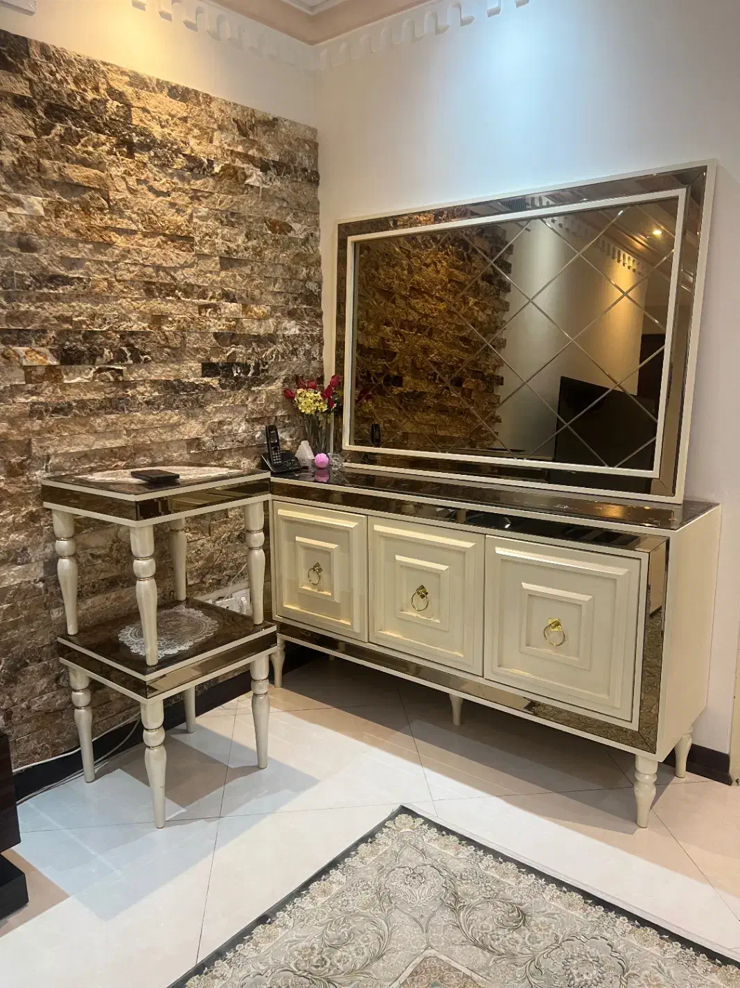 آینه کنسول نو بدون خط و خش|بوفه، ویترین، کنسول|تهران, والفجر (افسریه)|دیوار