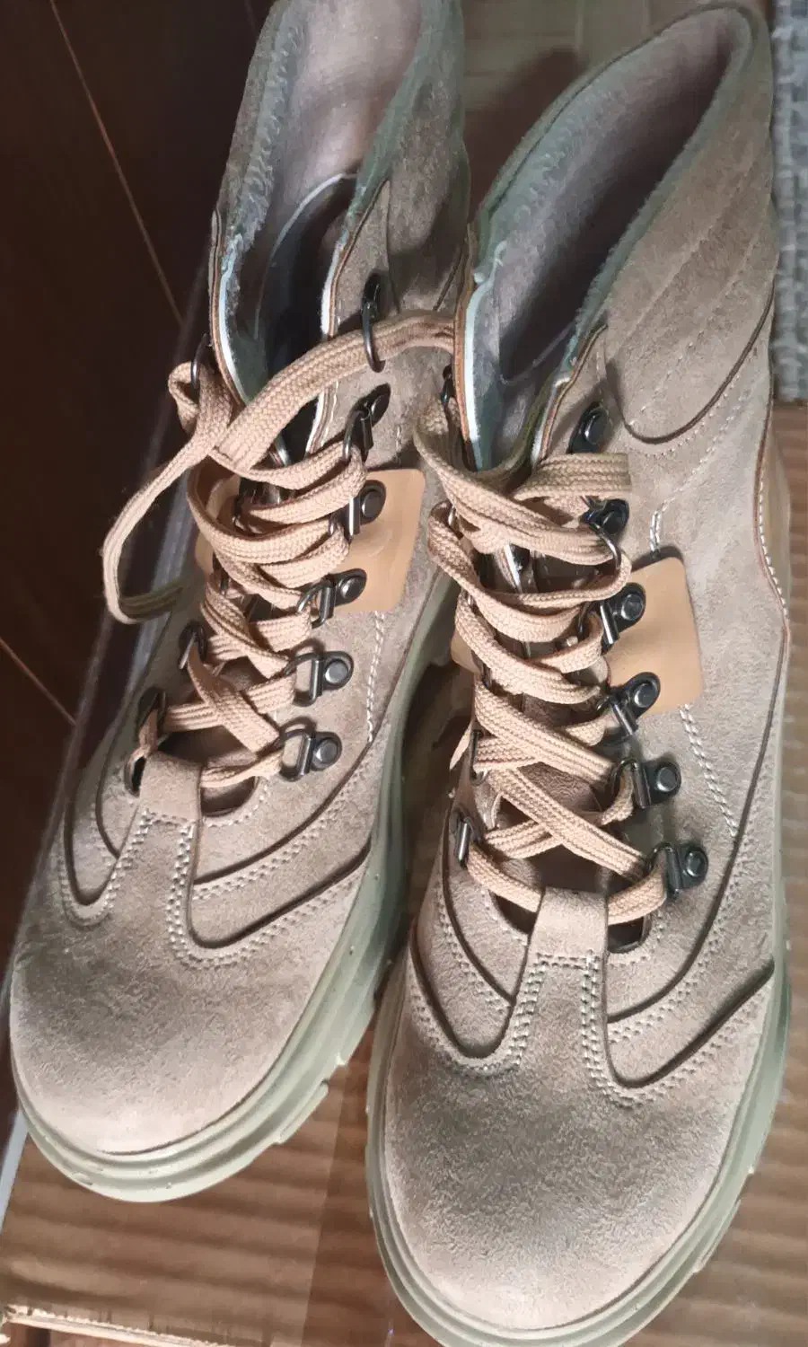 کفش کوهنوردی زنانه|کیف، کفش، کمربند|مشهد, امامیه (شهرک غرب)|دیوار