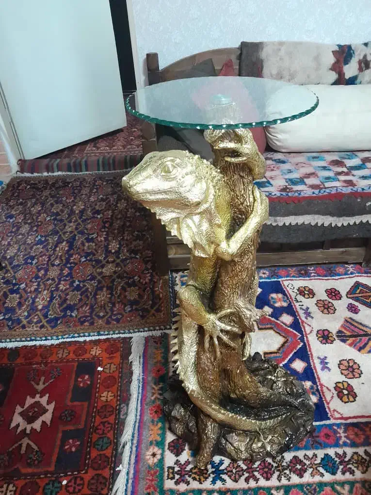 میز تلفن و یا میز خاطره ایگوانا|میز تلفن|تهران, شهرک دانشگاه|دیوار