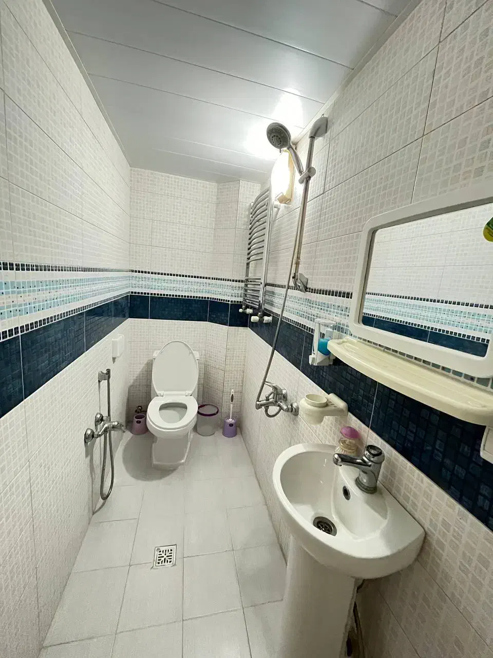 ویلا اجاره ای|اجارهٔ کوتاه‌مدت آپارتمان و سوئیت|بندر انزلی, چهارفریضه|دیوار