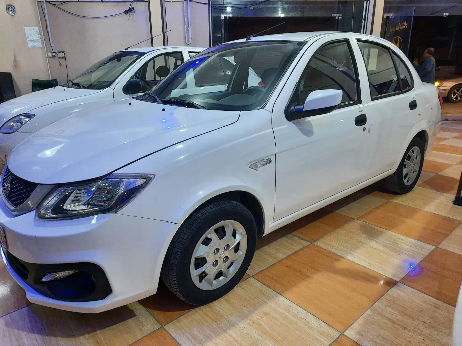 ساینا s 1402|خودرو سواری و وانت|ایلام, |دیوار