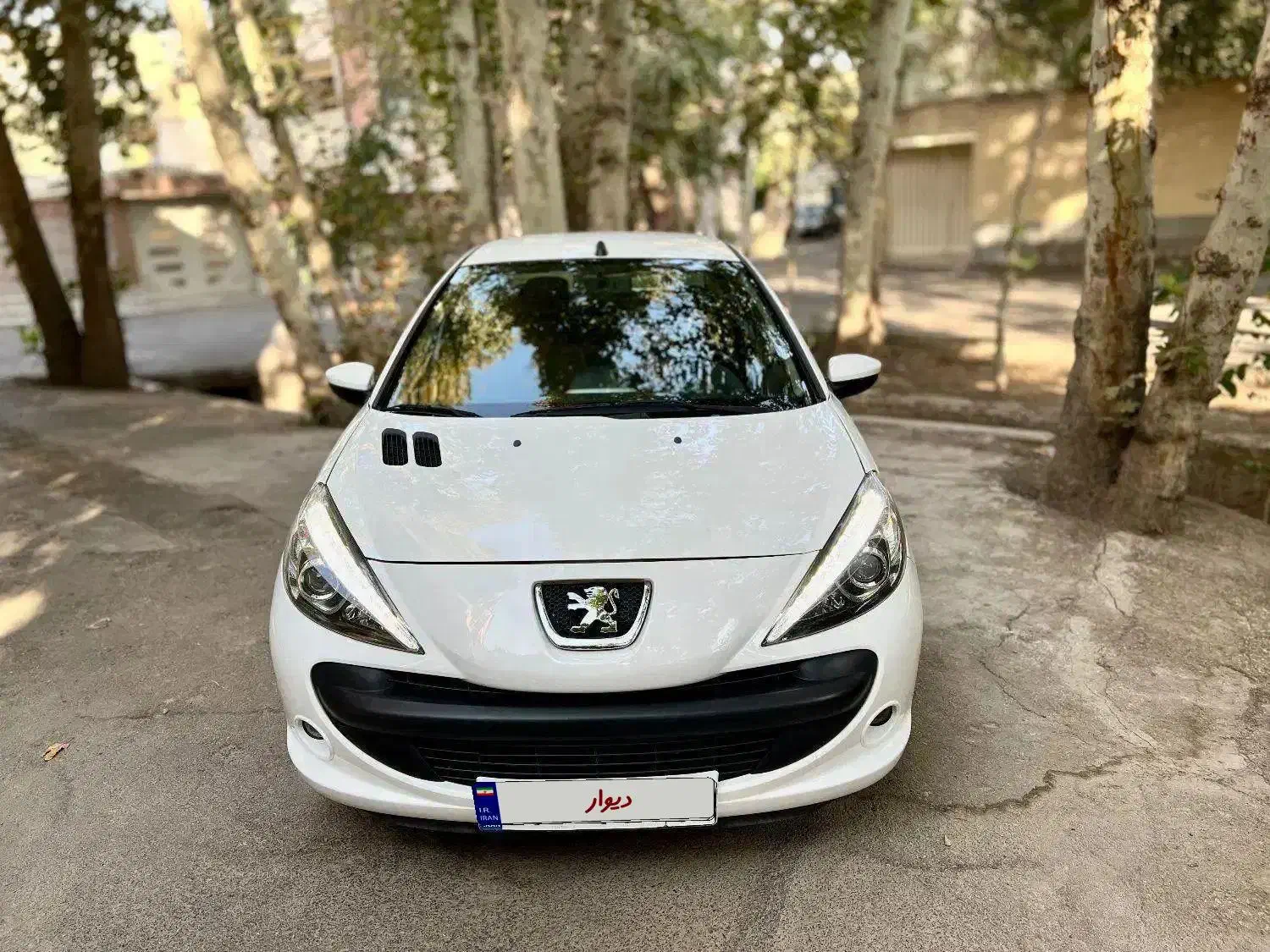 پژو ۲۰۷ صندوقدار SD خانگی مدل ۹۸|خودرو سواری و وانت|اصفهان, دستگرده|دیوار