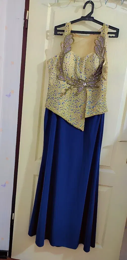 لباس مجلسی زنانه|لباس|گلبهار, شهر جدید گلبهار|دیوار