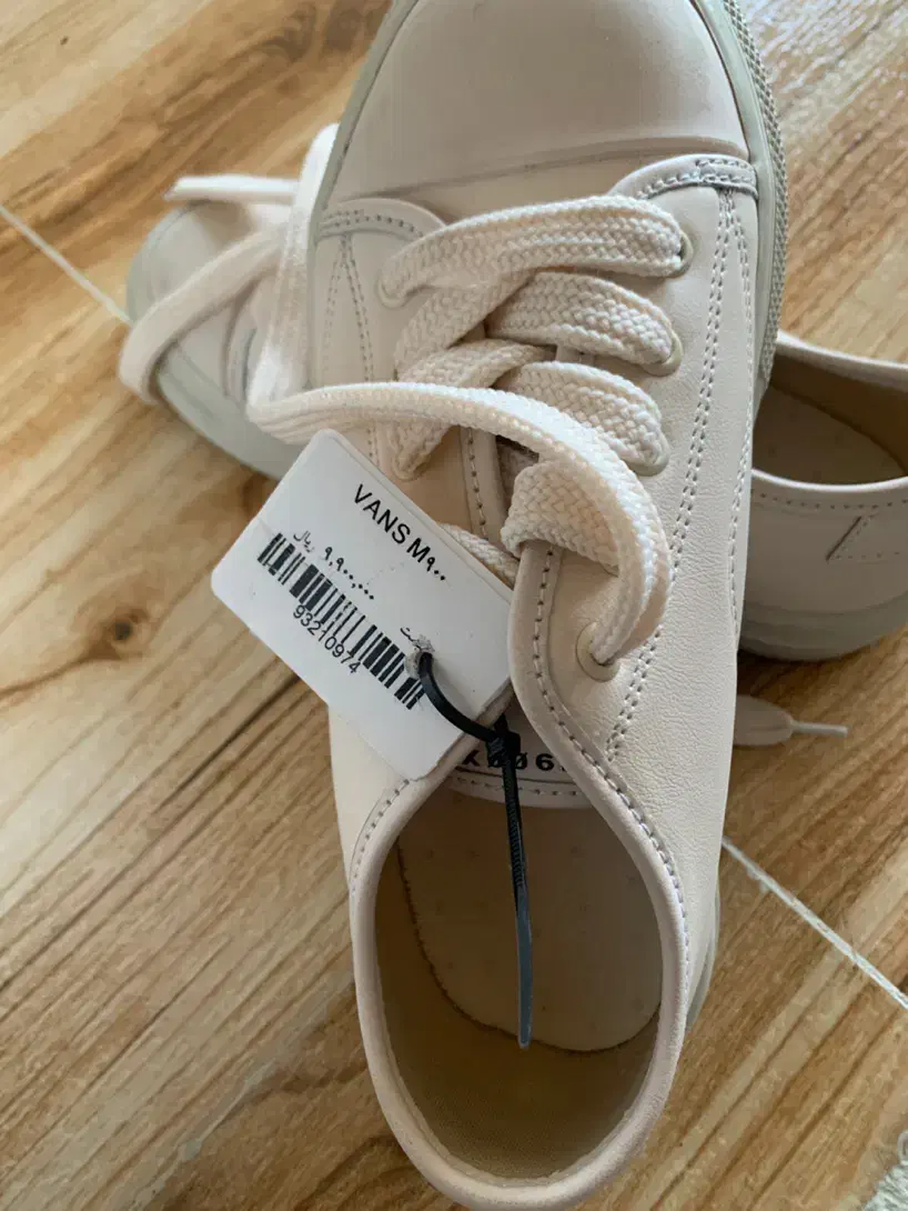 کفش دخترانه کالباسی خوش رنگ|کیف، کفش، کمربند|پارس‌آباد, |دیوار