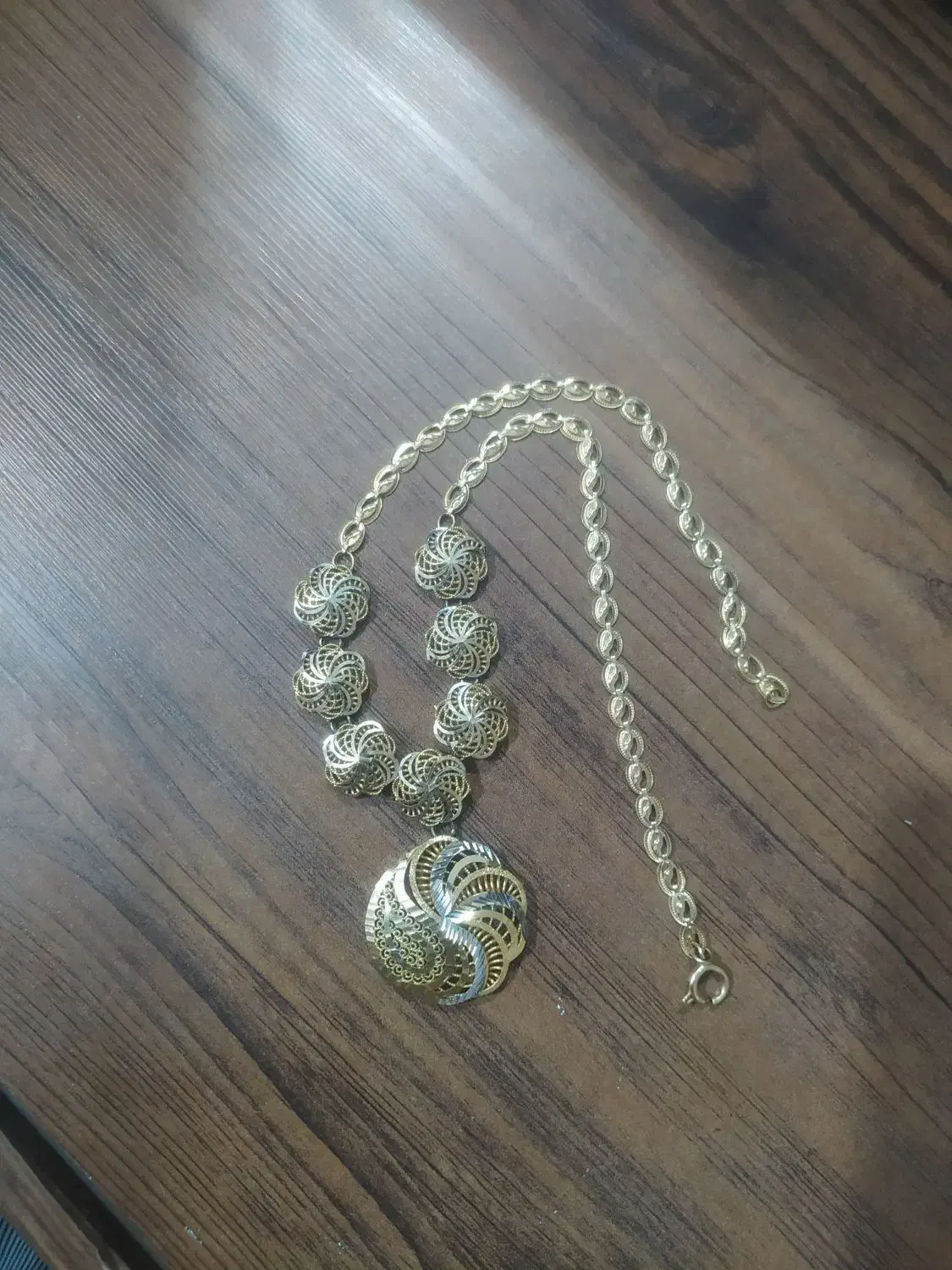 طلا|جواهرات|تربت جام, والفجر|دیوار