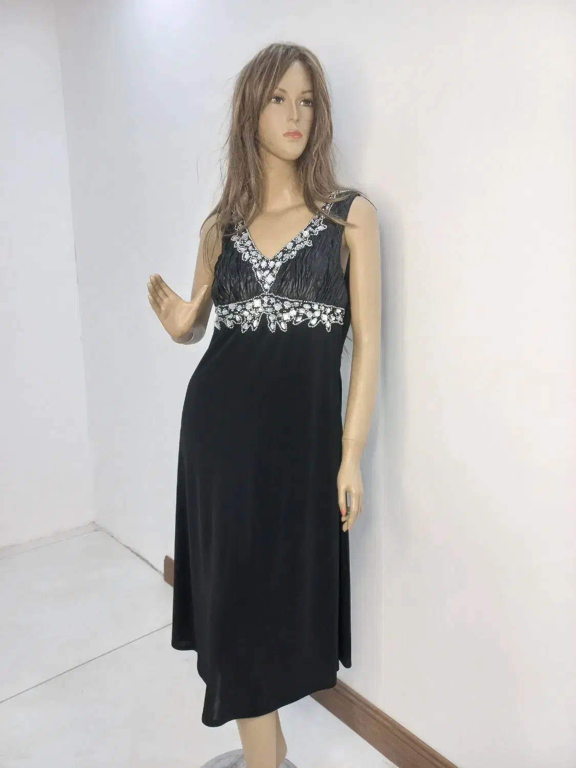 خرید، فروش و اجاره لباس مجلسی و مانتوهای مجلسی|لباس|ساوه, |دیوار