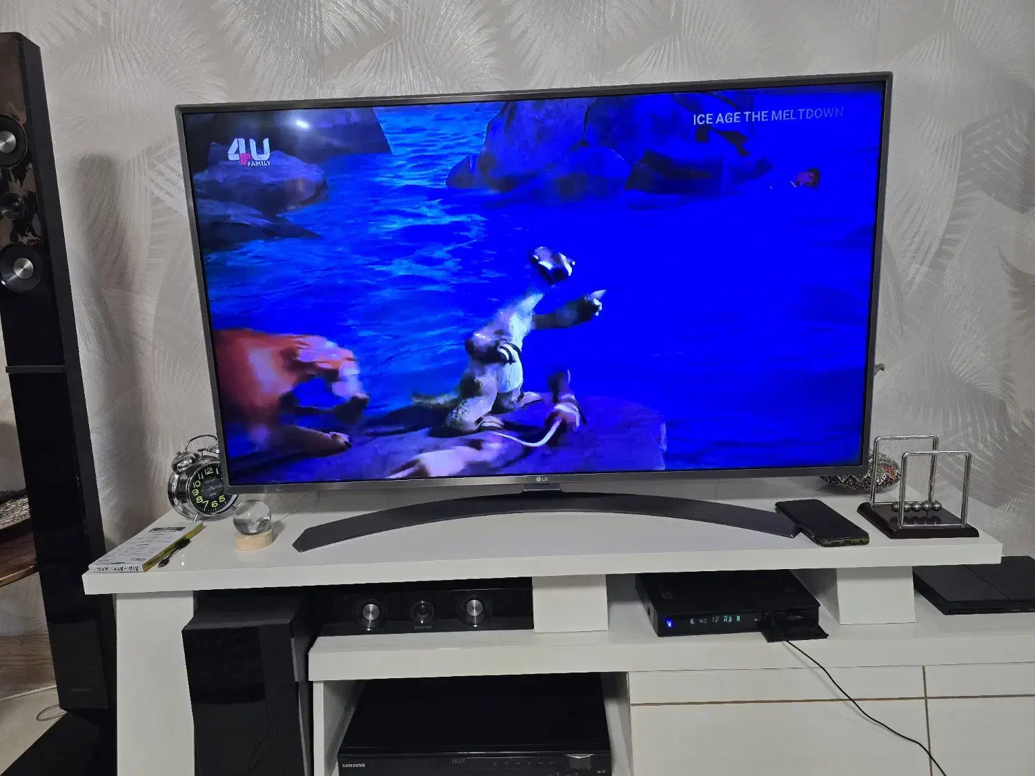 تلویزیون ریسیور دار اینچ lg۴۹ 4k|تلویزیون و پروژکتور|خمام, |دیوار