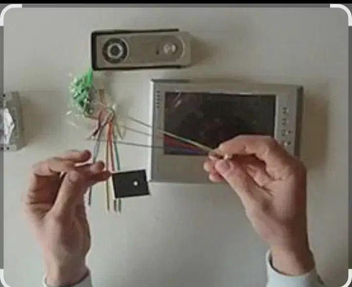 اجرا و عیب یابی انواع خدمات برق ساختمان و دوربین|خدمات پیشه و مهارت|فولادشهر, C6|دیوار