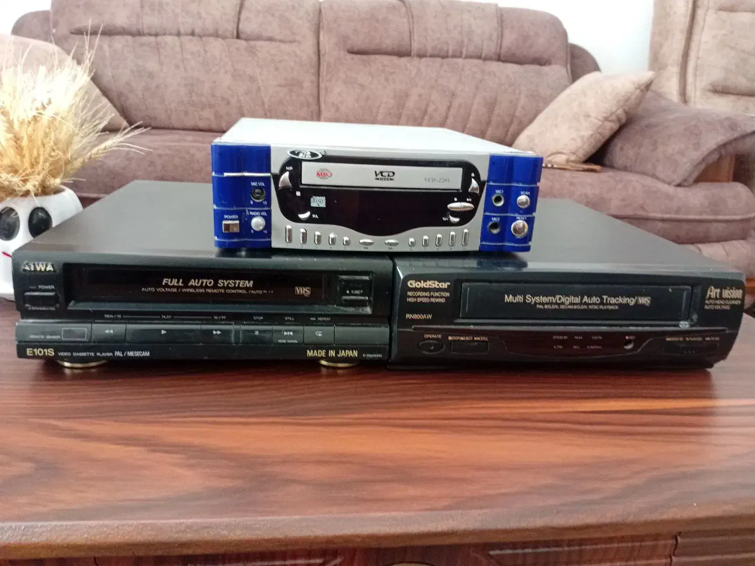 سی دی|پخشکننده DVD و ویدیو|پرند, فاز ۶|دیوار