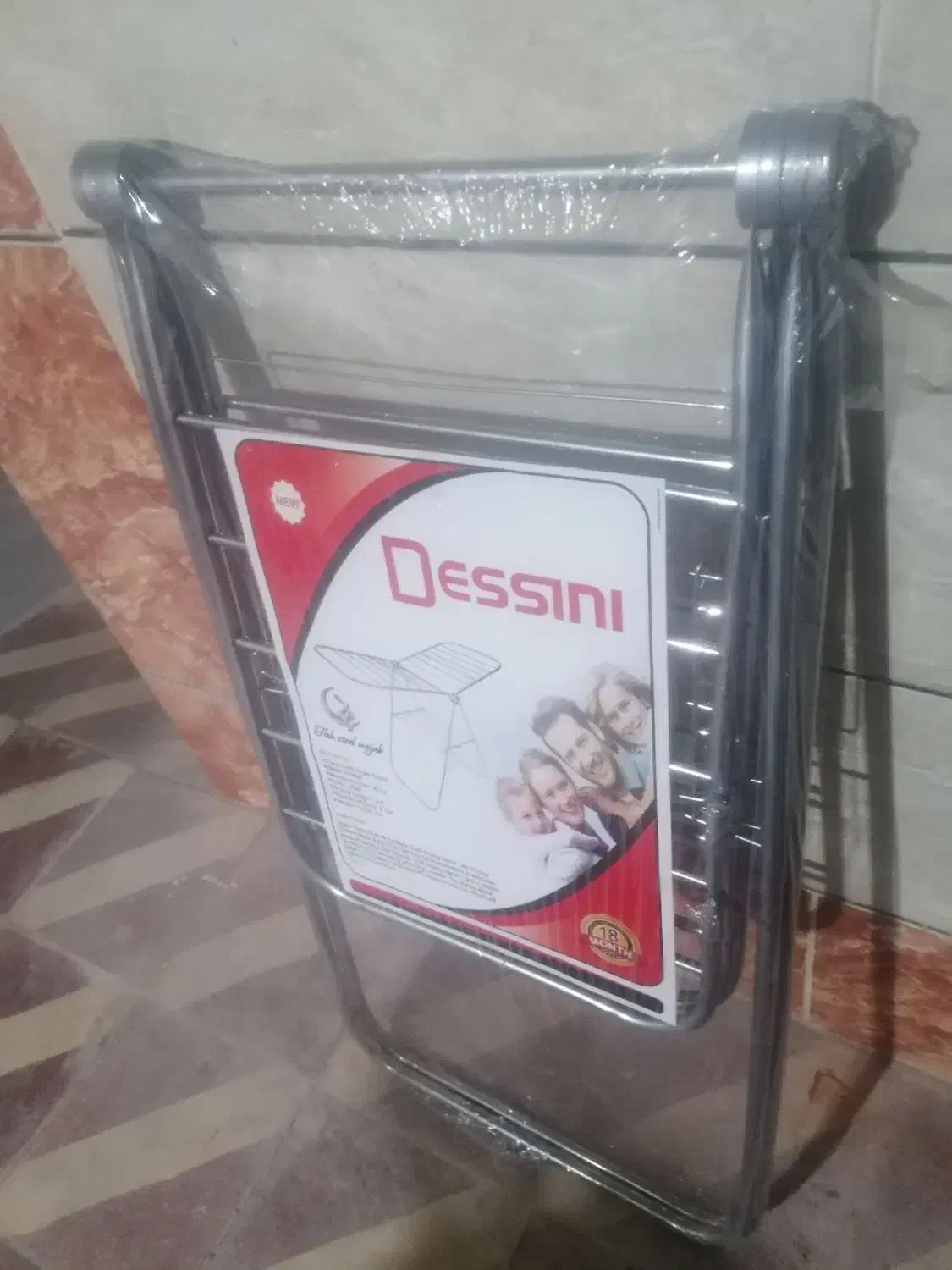 حراج بند رخت استاتیک و مشکی طلا|بندرخت و رخت‌آویز|لار, |دیوار