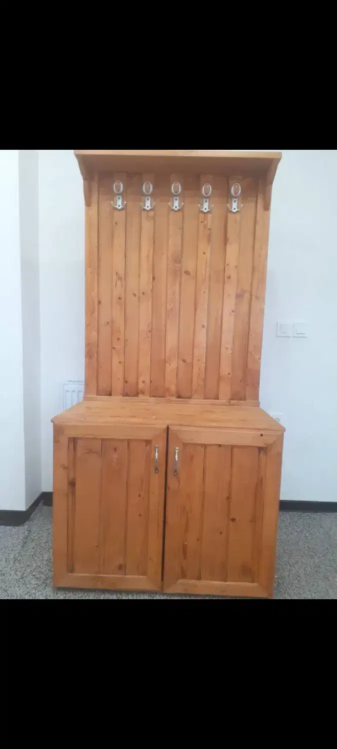 جاکفشی و جالباسی|جاکفشی، کمد، دراور|چمستان, |دیوار