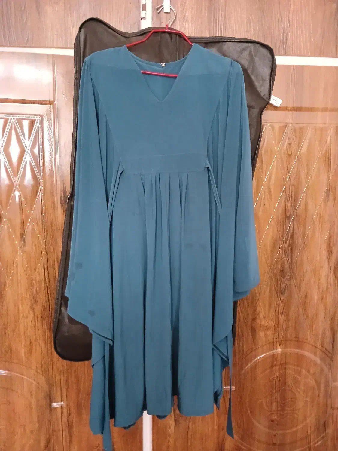 مانتو خفاشی همراه عبا|لباس|میبد, |دیوار