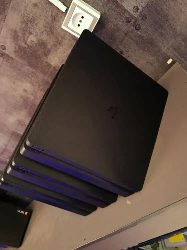فروش Ps4کپی خور 1 ترا|کنسول، بازی ویدئویی و آنلاین|شیراز, مسلم|دیوار