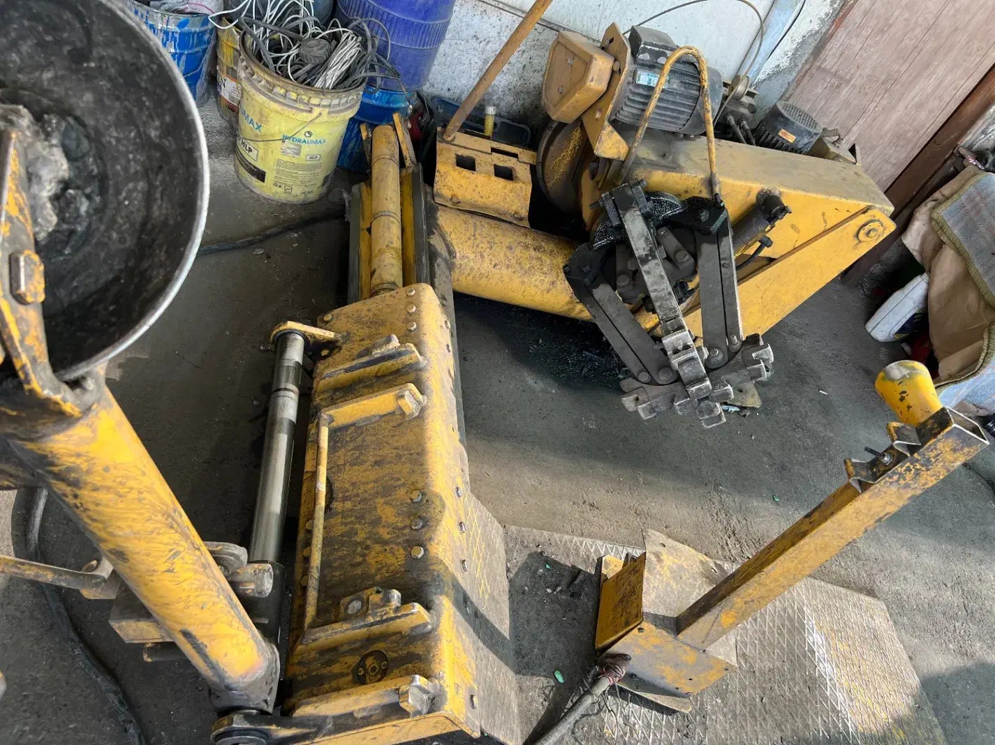 دستگاه لاستیک درار کامیونی|ماشین‌آلات صنعتی|باقرشهر, |دیوار