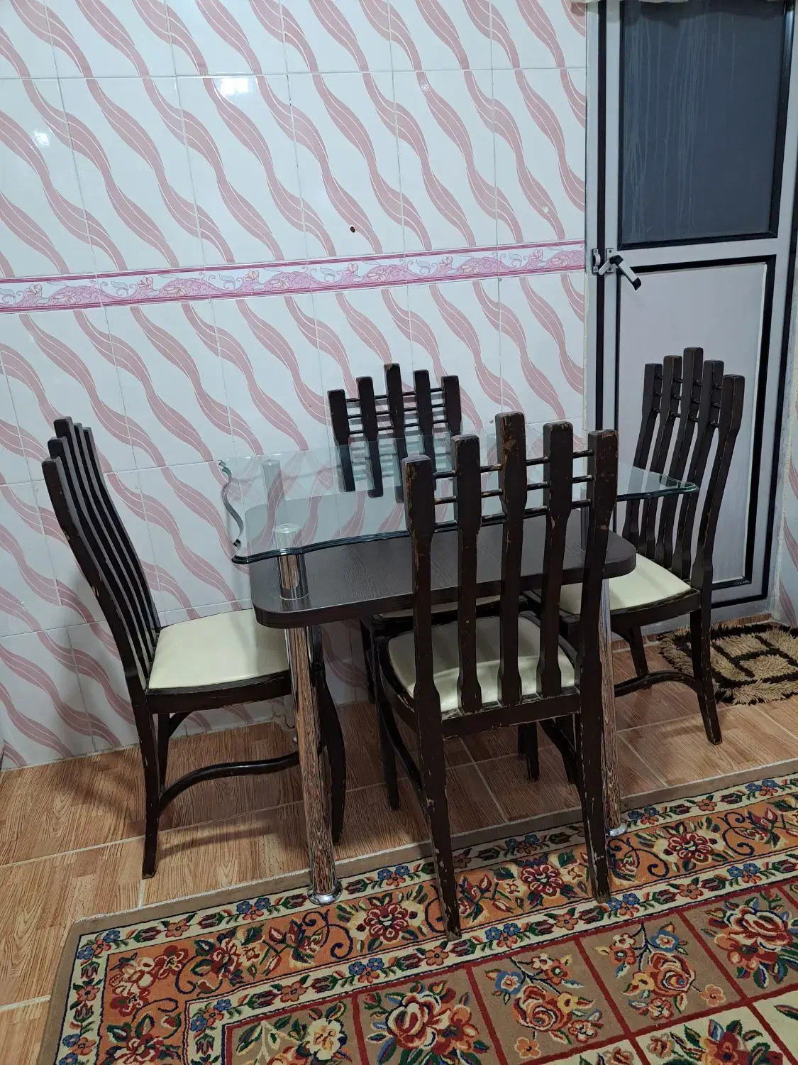 میز نهار خوری ۴نفره سالم|میز و صندلی غذاخوری|خرم‌آباد, |دیوار