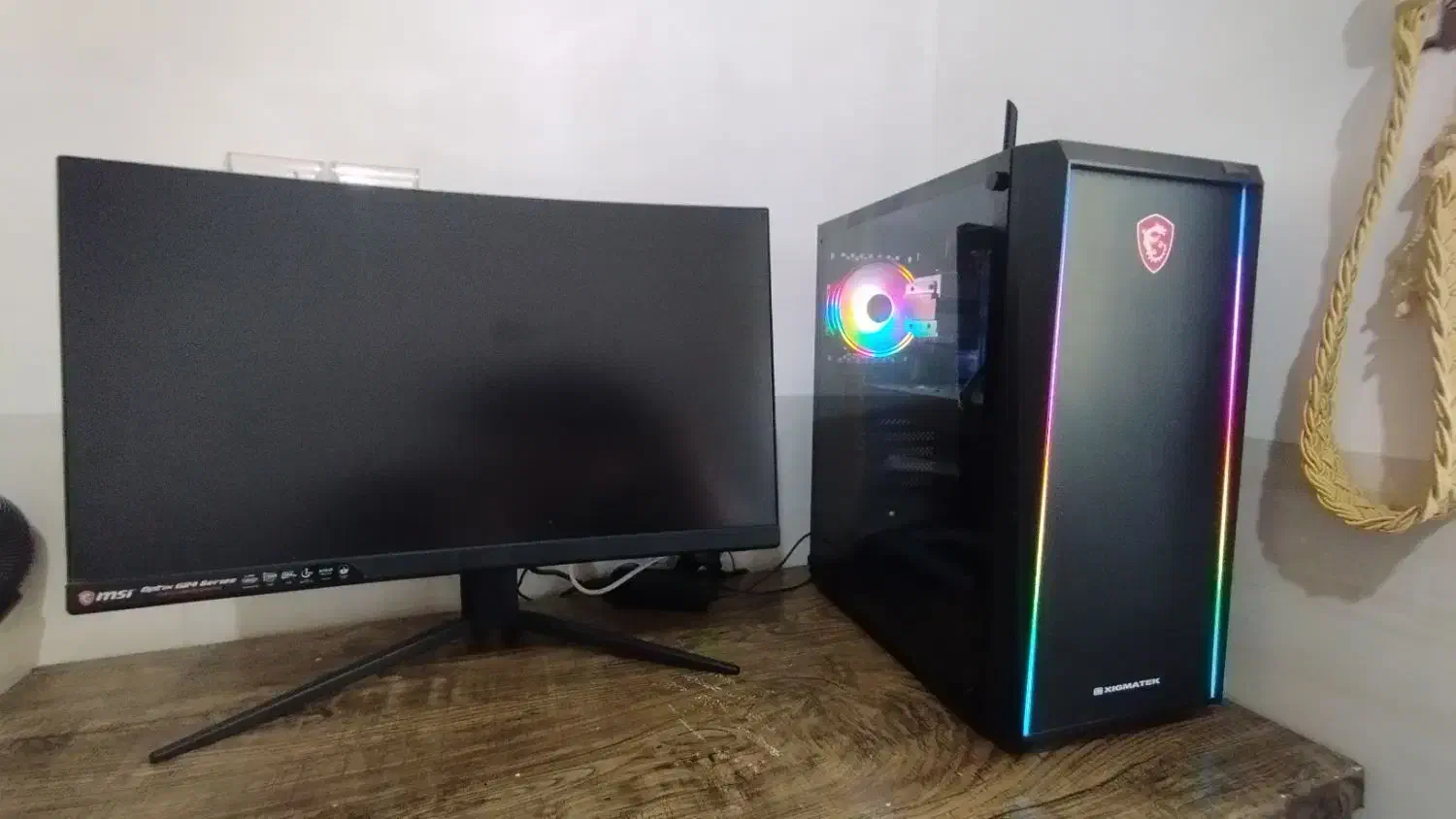 کیس و مانیتور خمیده حرفه‌ای برای گیم و طراحی|رایانه رومیزی|بوکان, |دیوار