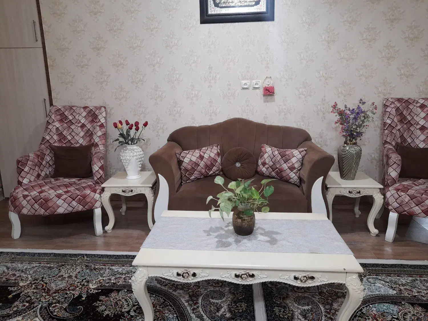 فروش ویژه مبلمان خانگی ۷ نفره کاملا سالم|مبلمان خانگی و میز عسلی|گوراب زرمیخ, |دیوار