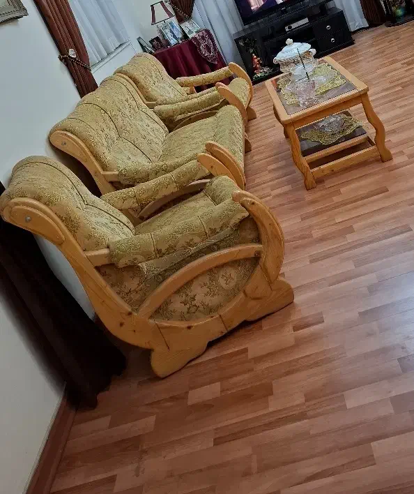 مبل ۸نفره نراد|مبلمان خانگی و میز عسلی|رشت, لاکانی|دیوار