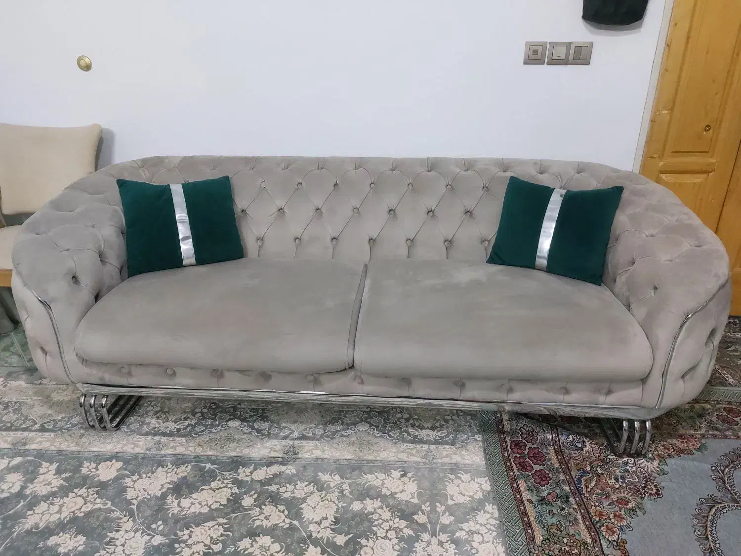 مبل چستر ۸ نفره،ست عسلی و جلو مبلی|مبلمان خانگی و میز عسلی|ساوه, |دیوار